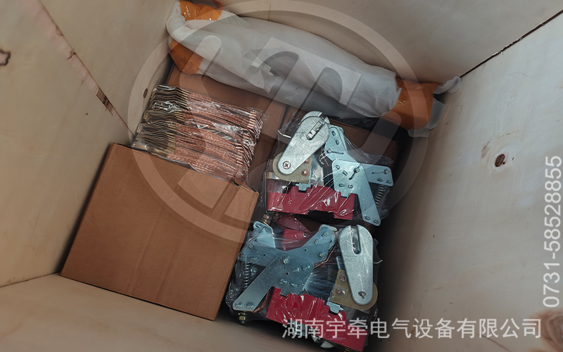 矿用电机车配件出口海外 2.jpg